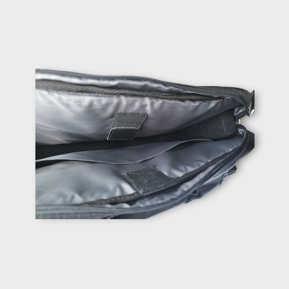 Dell Logo Black Nylon Laptop Travel Bag Adjustable Strap W16.5" x H13" x D 4.5" - Picture 6 of 7
